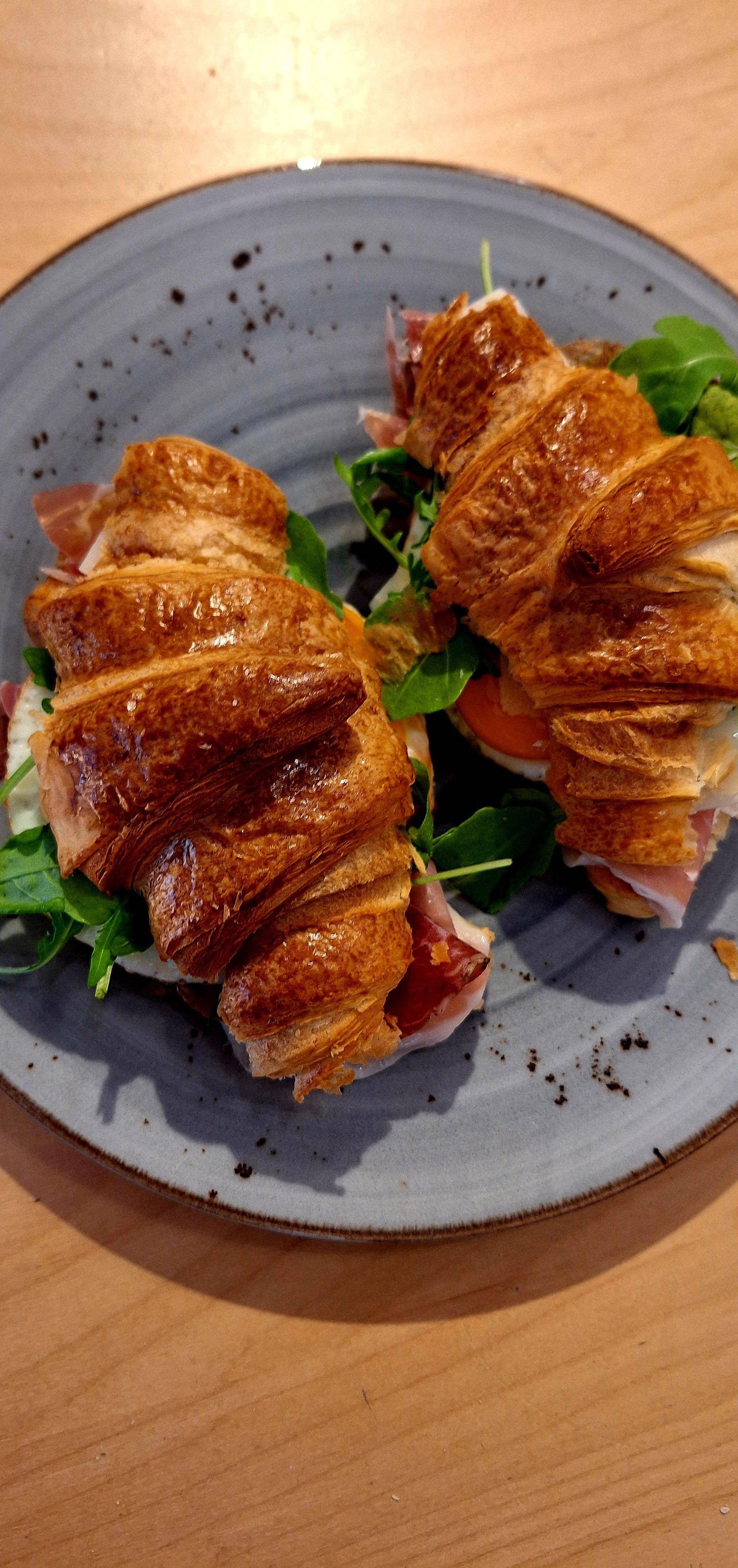 Blätterteig gefüllt mit Tomaten und Mozzarella - Rezepte Dual EasyFry&Grill | Tefal