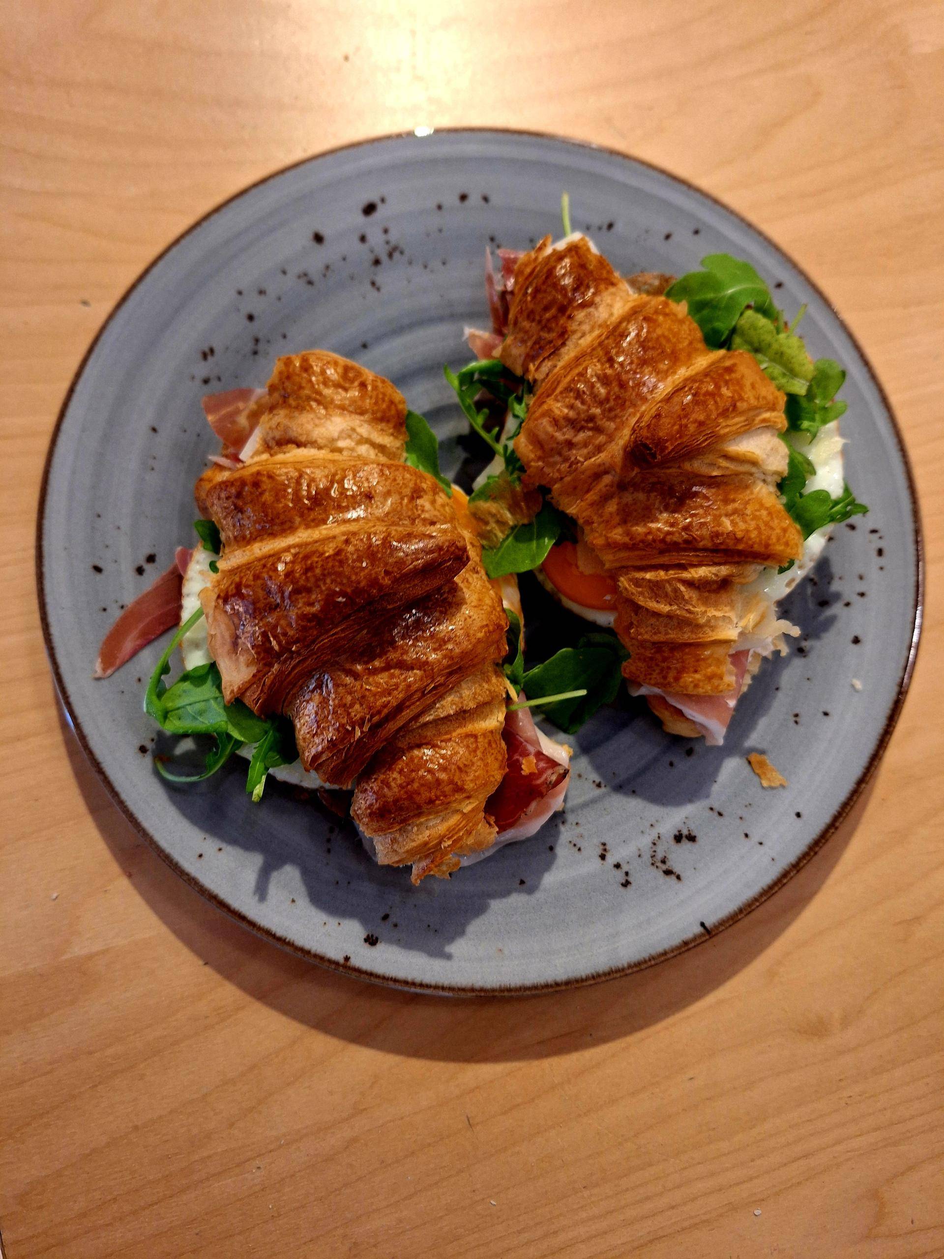 Blätterteig gefüllt mit Tomaten und Mozzarella - Rezepte Dual EasyFry&Grill | Tefal