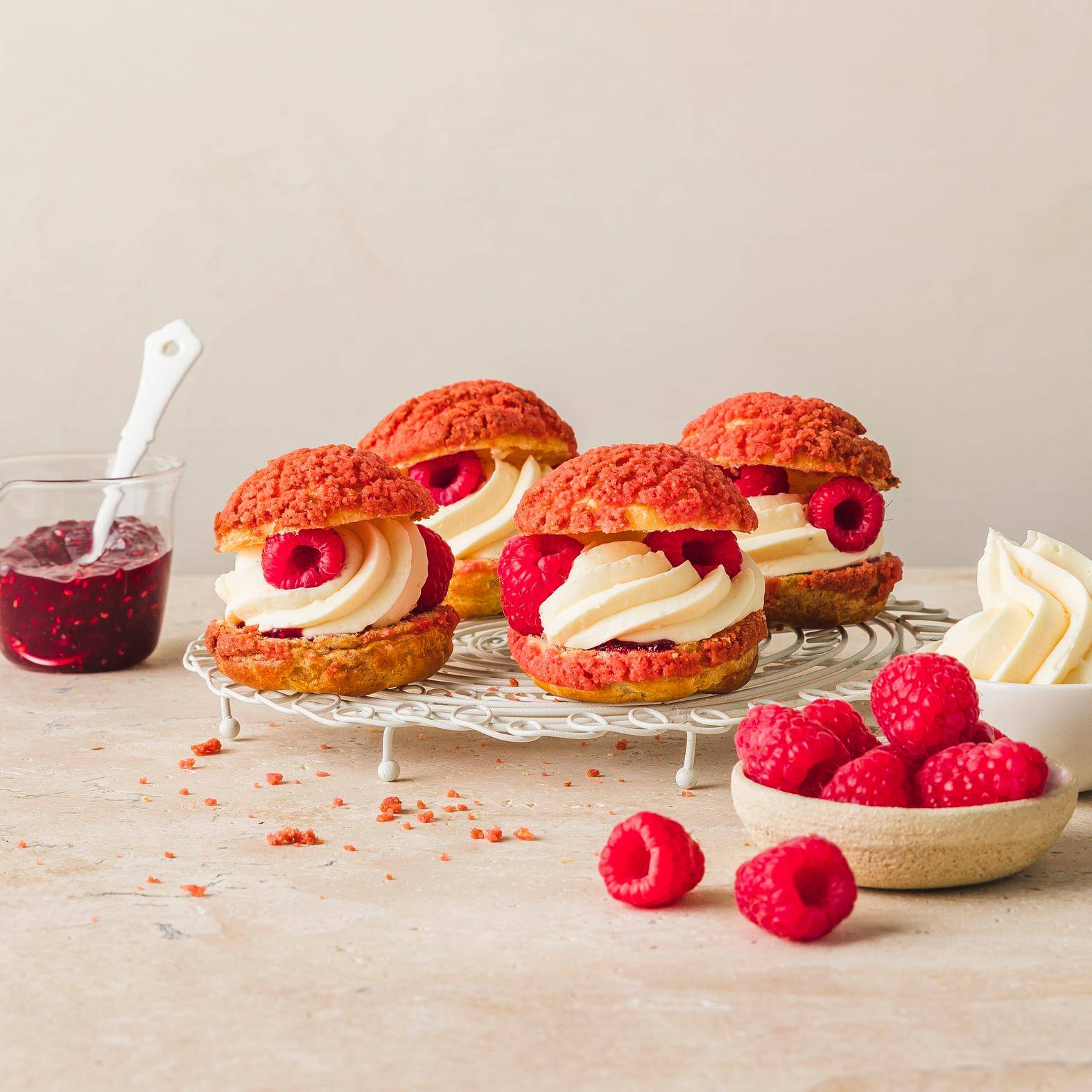Windbeutel mit frischen Himbeeren und Eisenkraut - Rezepte Kitchen Machines Touch/Touch + | Tefal