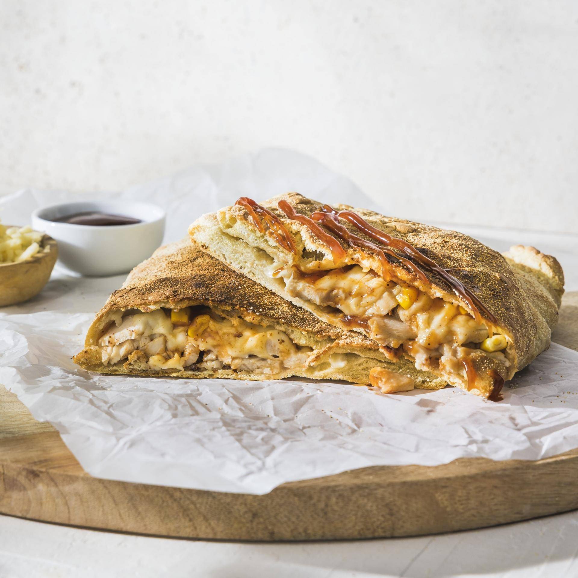 BBQ-Hähnchen-Calzone-Pizza - Rezepte Electric Pizza oven | Tefal