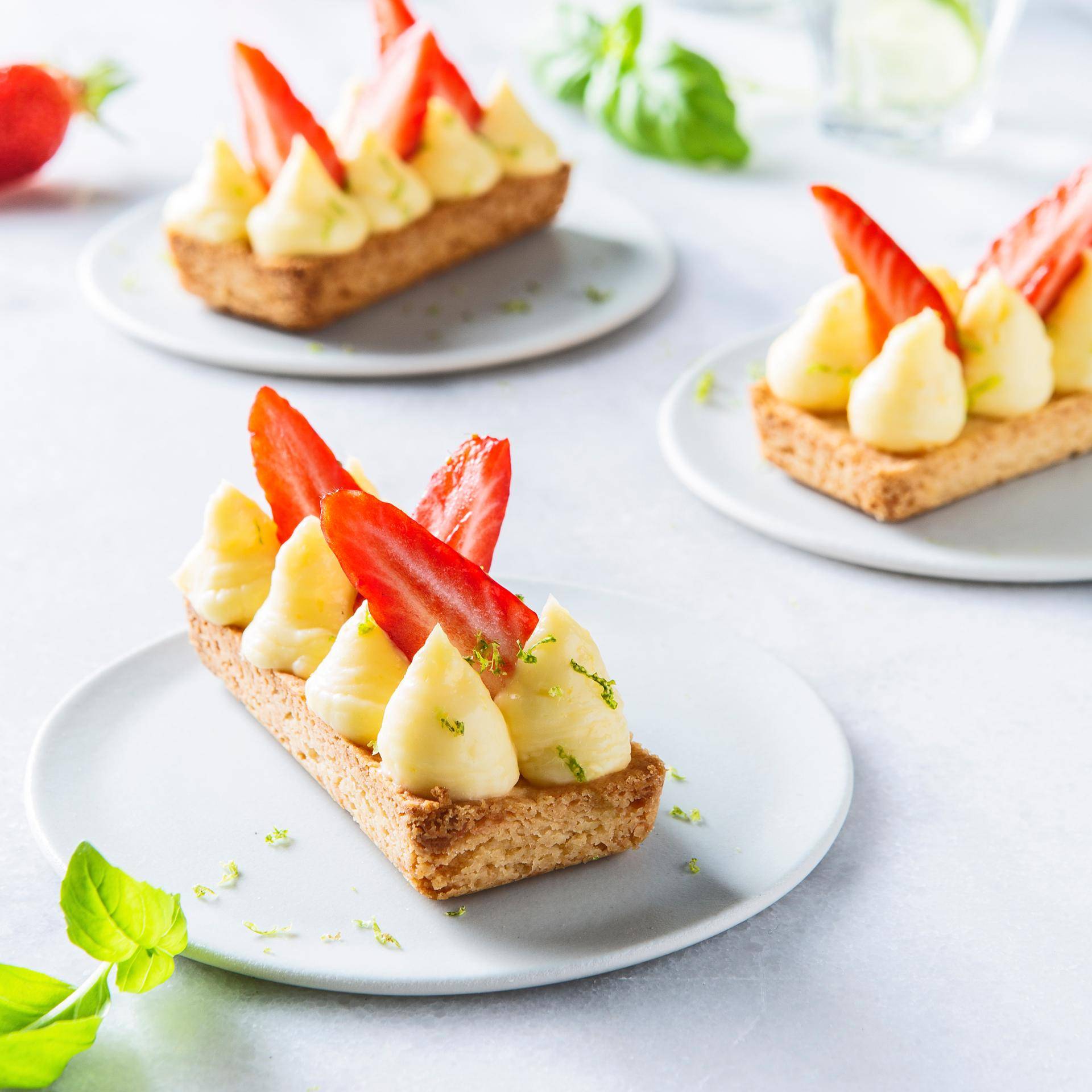 Erdbeeren, Limette und Basilikum-Törtchen - Rezepte Cake Factory | Tefal