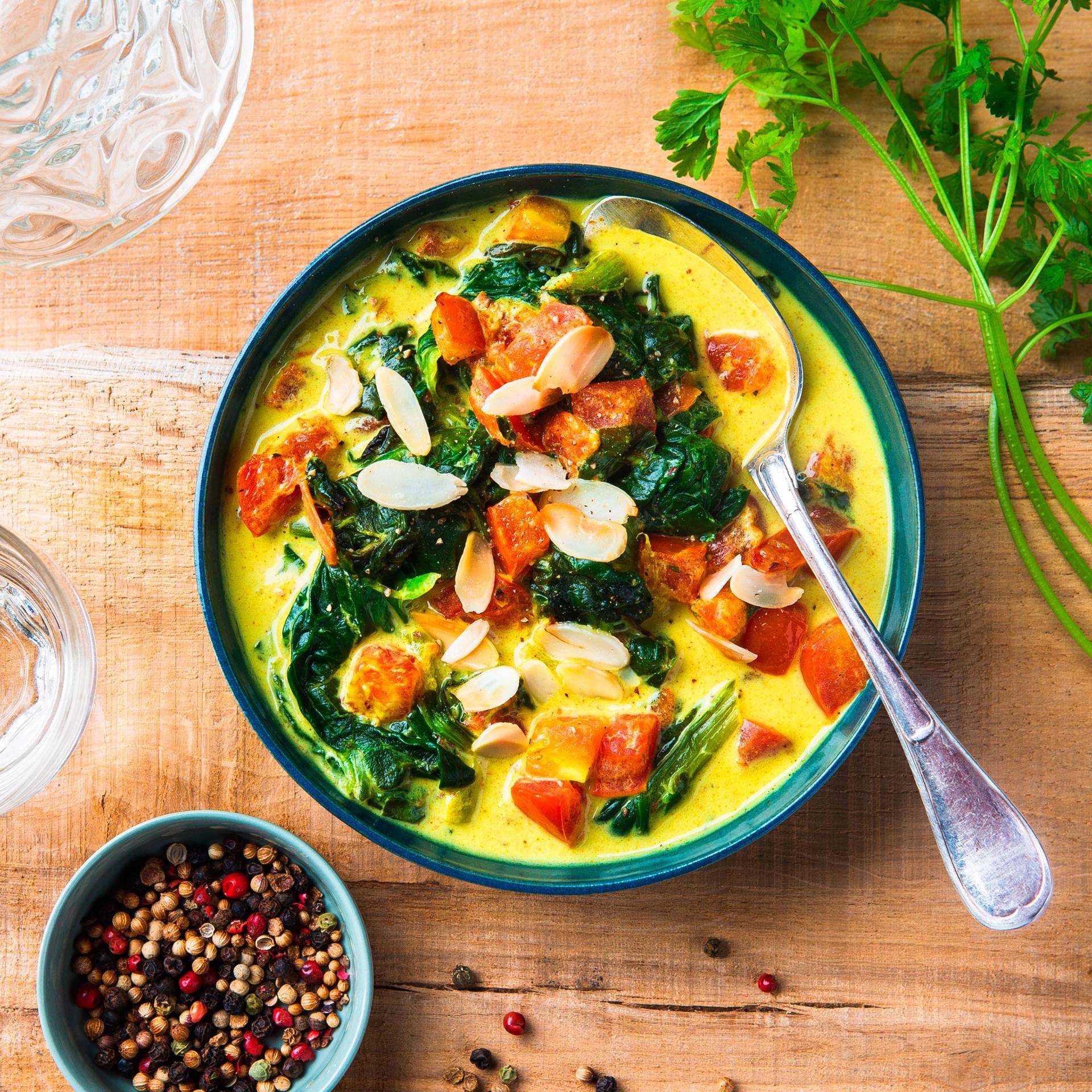 Spinat und Tomatencurry mit Kokosnussmilch - Rezepte Actifry Original 1kg | Tefal