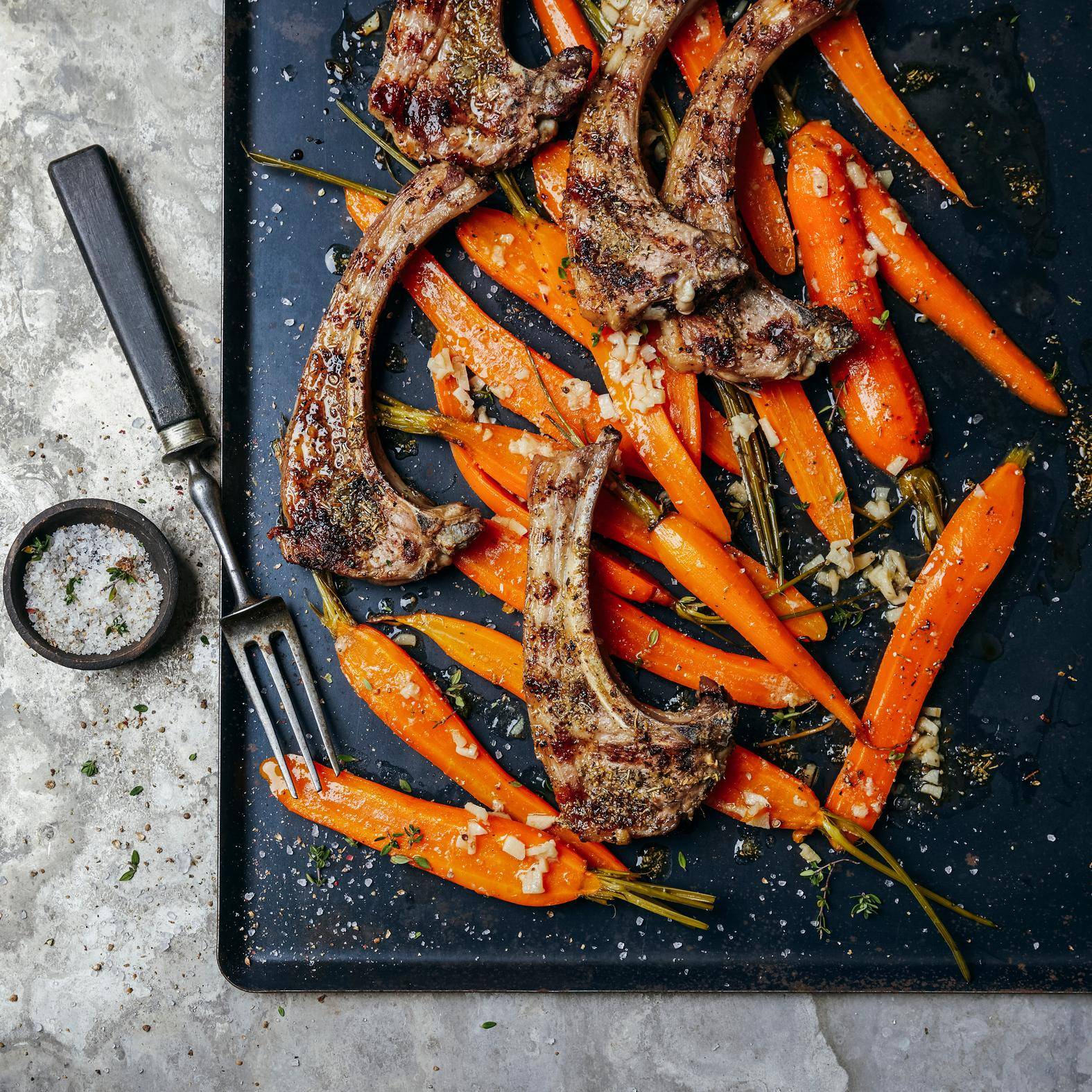 Lammkoteletts mit Karottenconfit - Rezepte OptiGrill 4in1 | Tefal