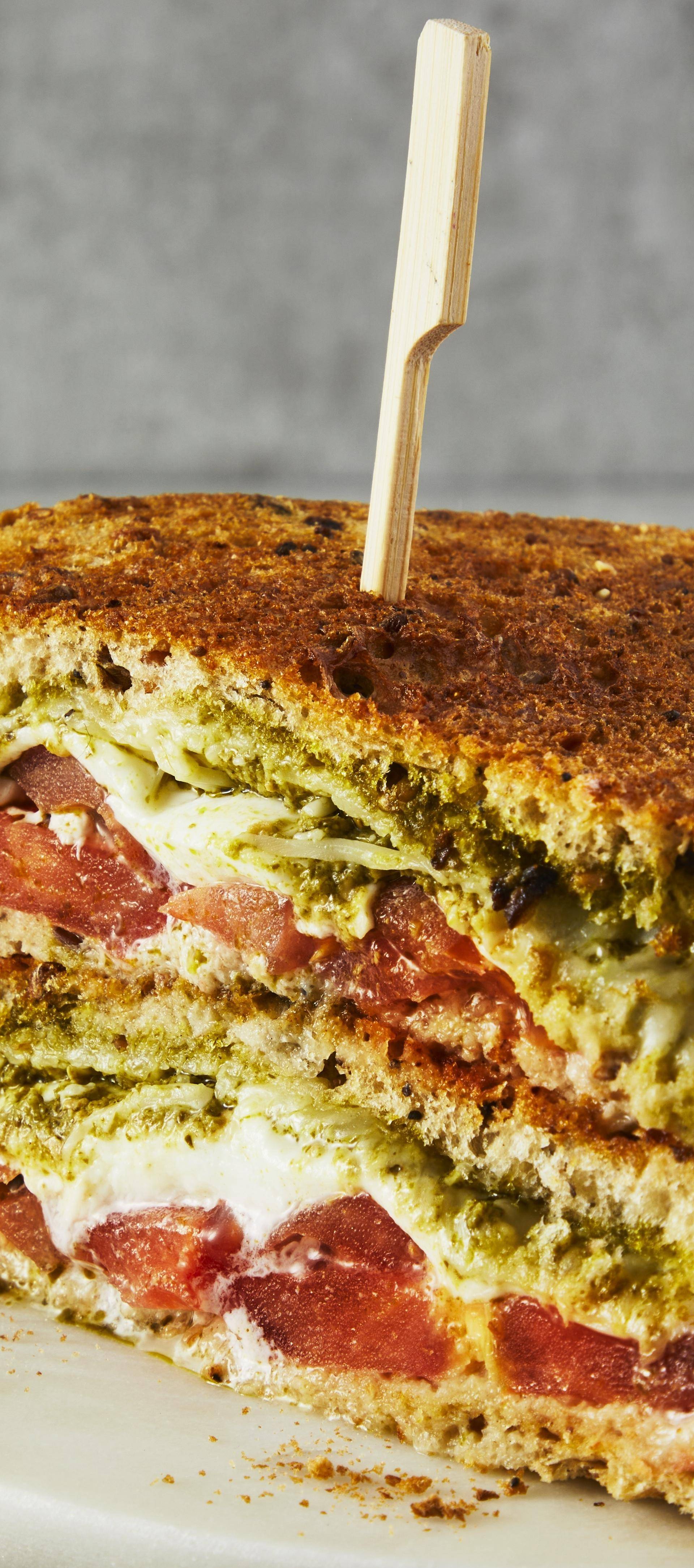 Italienisches gegrilltes Sandwich mit Pesto, Tomaten und Mozzarella - Rezepte Crisp&Go 3P | Tefal