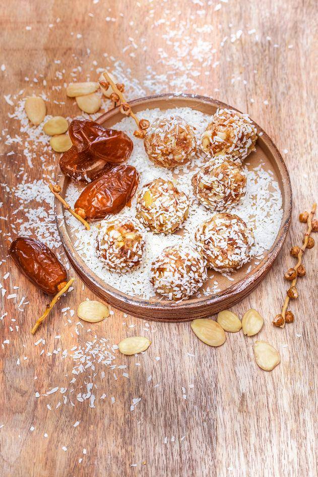 Energiebälle aus Mandeln und Kokosnuss - Rezepte Perfectmix + | Tefal