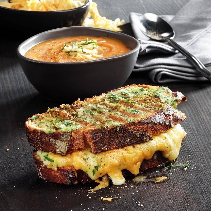 Gegrilltes Gourmet-Sandwich vier Käse - Rezepte OptiGrill | Tefal