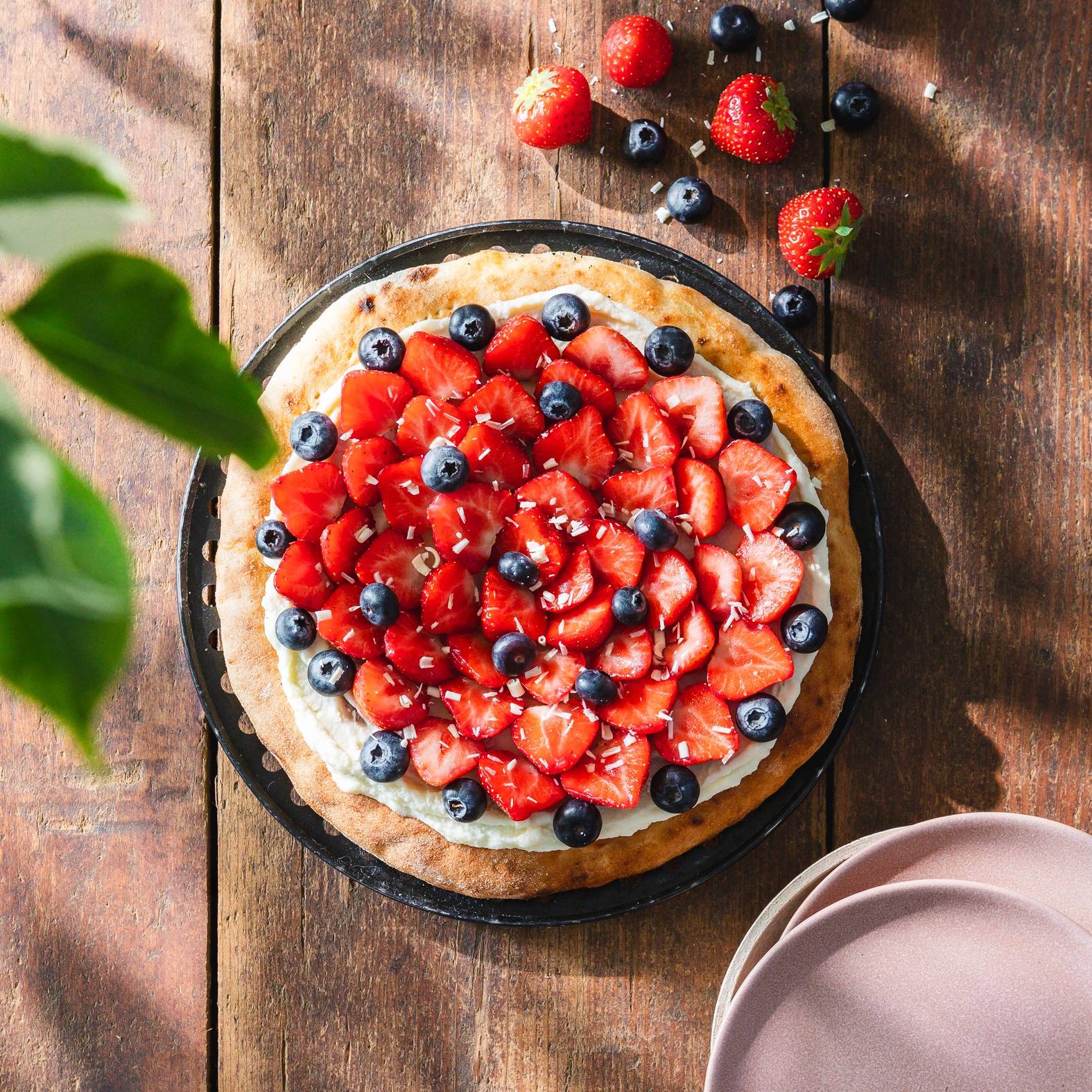 Dessertpizza mit weißer Schokolade und Erdbeer-Mascarpone - Rezepte Pizza Pronto | Tefal