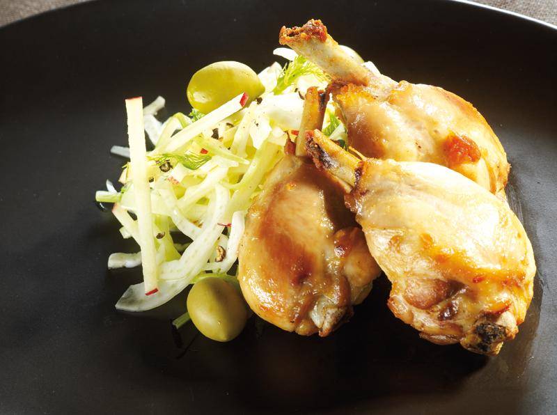 Würzige Hähnchenkeulen mit Fenchelsalat - Rezepte undefined | Tefal