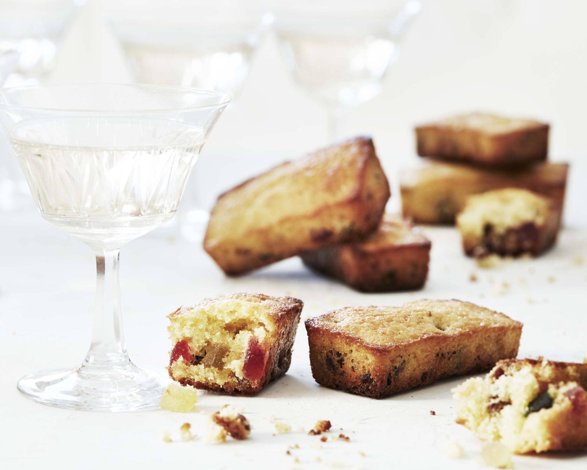 Englische Mini-Kuchen mit kandierten Früchten und Rum - Rezepte Cake Factory | Tefal