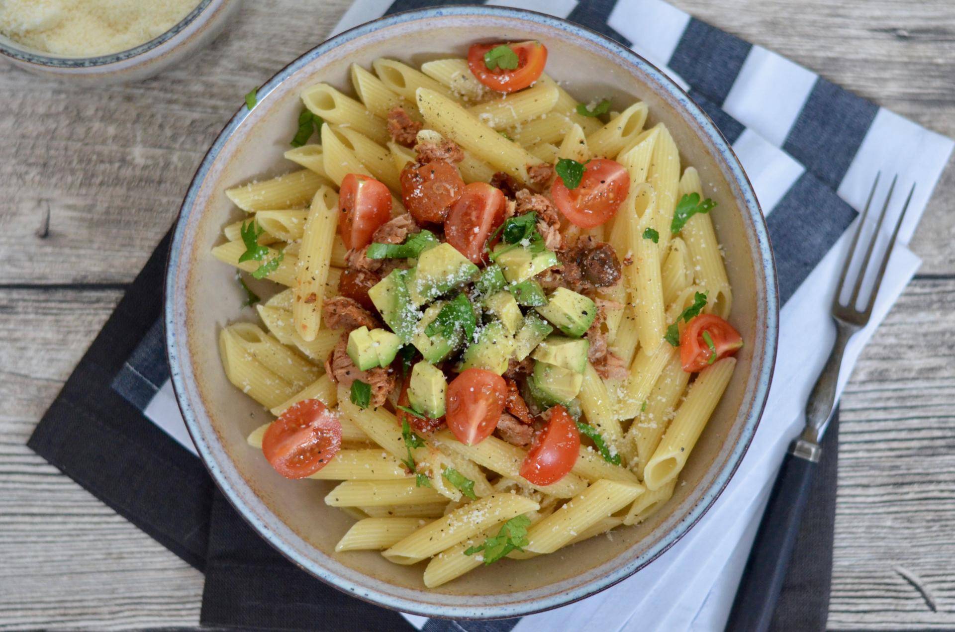 Pasta mit Thunfisch, Tomaten & Avocado (Graziellas Food Blog) - Rezepte Pfannen & Töpfe | Tefal